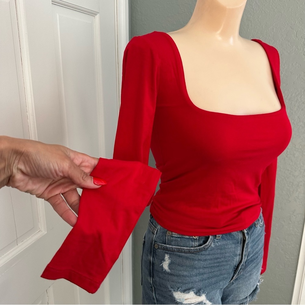 BERSHKA SQUARE NECK CROPPED LONG SLEEVE TOP - Picture 3 of 9